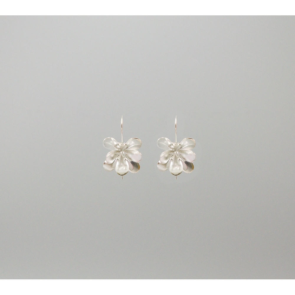 S0411 Plain Silver Earring S0411 Plain Silver Earring