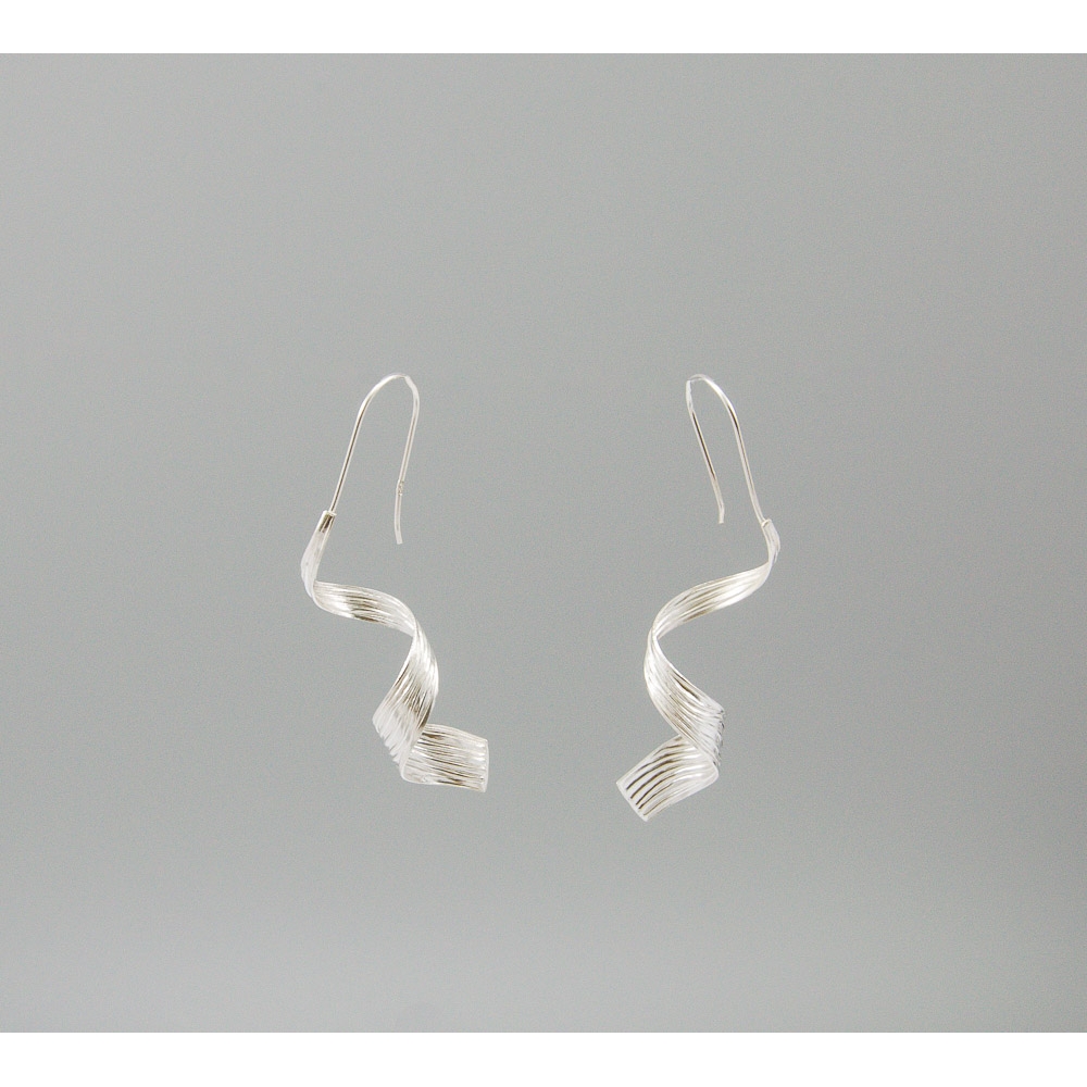 S0439 Plain Silver Earring S0439 Plain Silver Earring