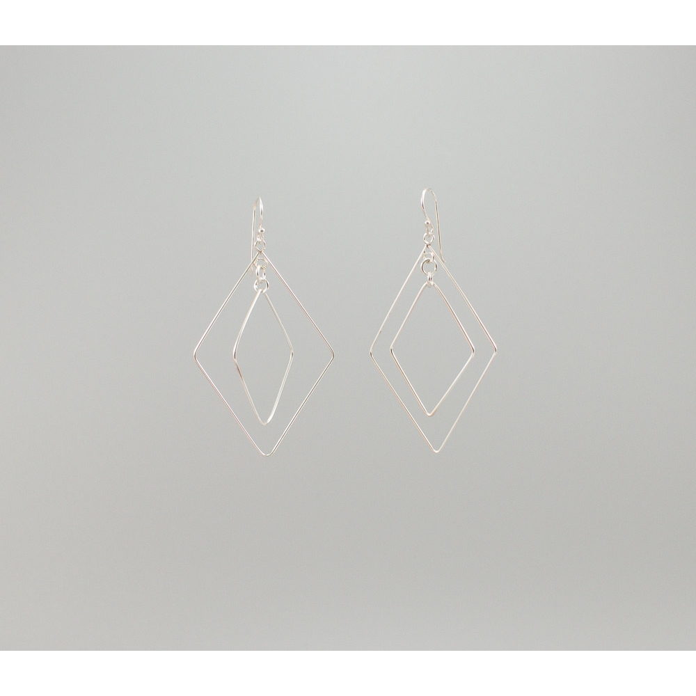 S0442 Plain Silver Earring S0442 Plain Silver Earring