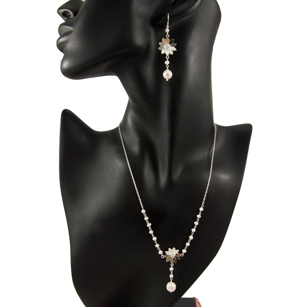 JNEP 265 Fresh Water Pearl Necklace and Earring Set JNEP 265 Fresh Water Pearl Necklace and Earring Set