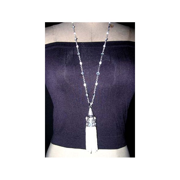 JN-UP140 Fresh Water Pearl and Blue Sapphire Necklace JN-UP140 Fresh Water Pearl and Blue Sapphire Necklace