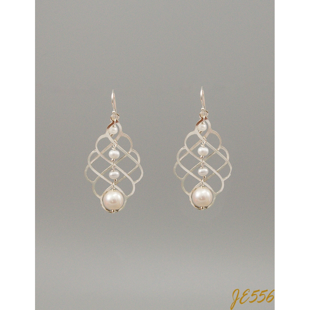 JE556 Fresh Water Pearl Earrings JE556 Fresh Water Pearl Earrings