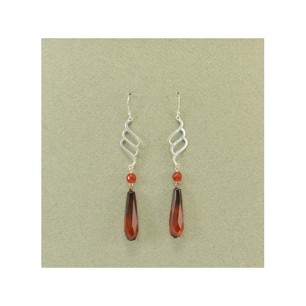 JE264 Garnet Earring JE264 Garnet Earring